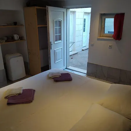 Zana Apartamento *
