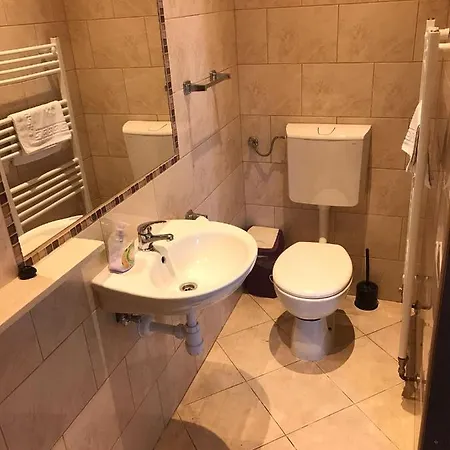 Zana Apartment *