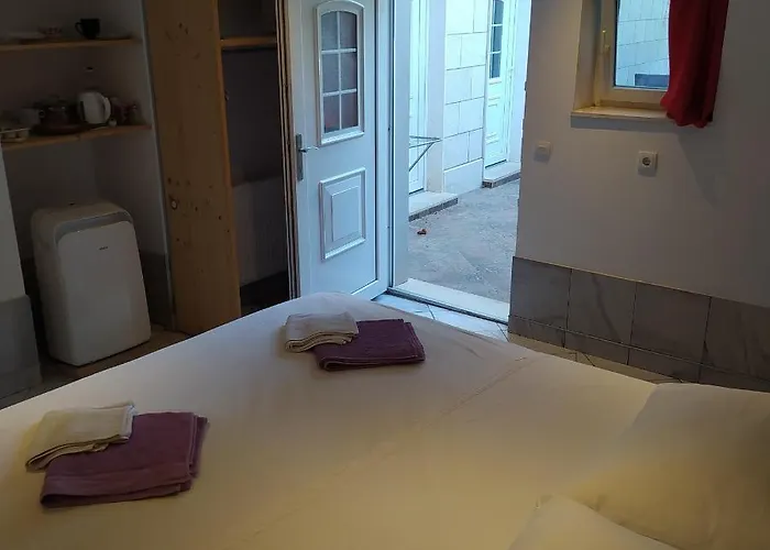 Zana Apartman *