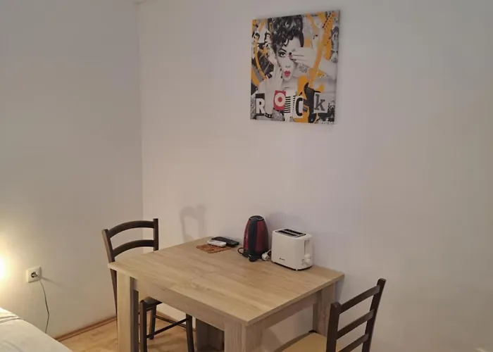 Zana Apartman *