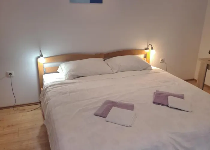 Apartman Zana *