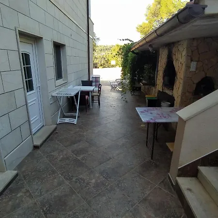 Zana Stari Grad